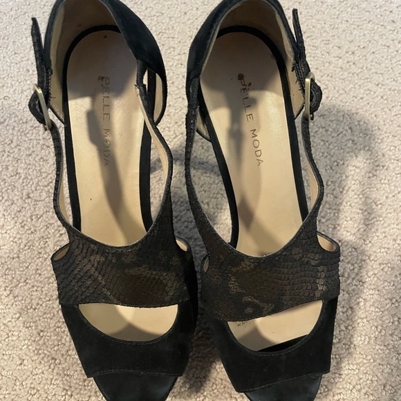 Pelle Moda - Picture 2 of 5